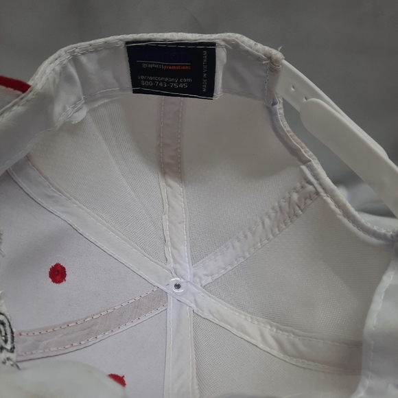 Bob Evans Farms Restaurant Ohio Rural Red white Mesh SnapBack hat - Picture 5 of 7